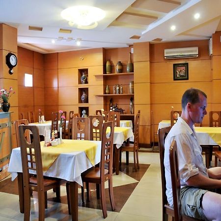 Lac Vien Hotel Bandar Ho Chi Minh Luaran gambar